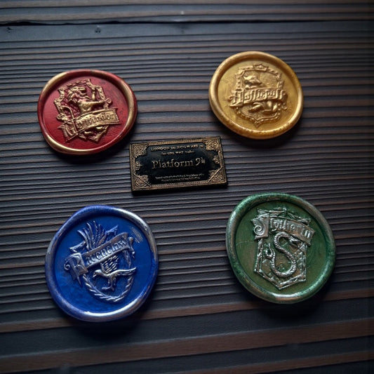 Harry Catter Die Cut Card Set (With hot - stamped envelope and wax stamp stickers) - Catnip